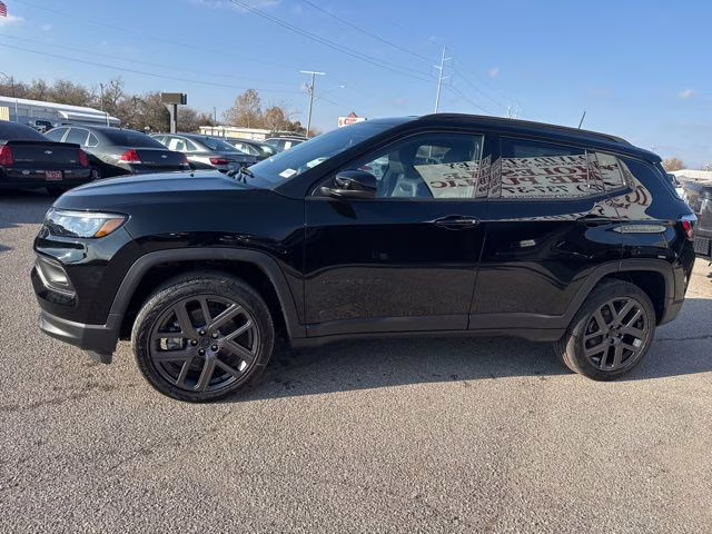 2026 Diamond Black Jeep Compass Latitude 4X4 SUV