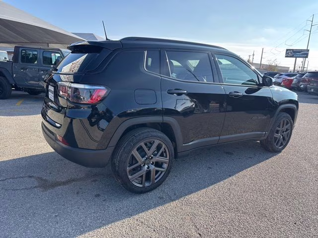 2026 Diamond Black Jeep Compass Latitude 4X4 SUV
