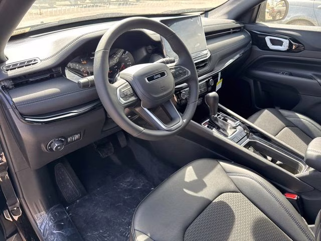 2026 Diamond Black Jeep Compass Latitude 4X4 SUV