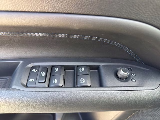 2026 Diamond Black Jeep Compass Latitude 4X4 SUV