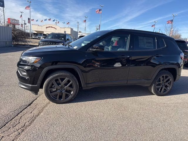 2026 Diamond Black Jeep Compass Latitude 4X4 SUV