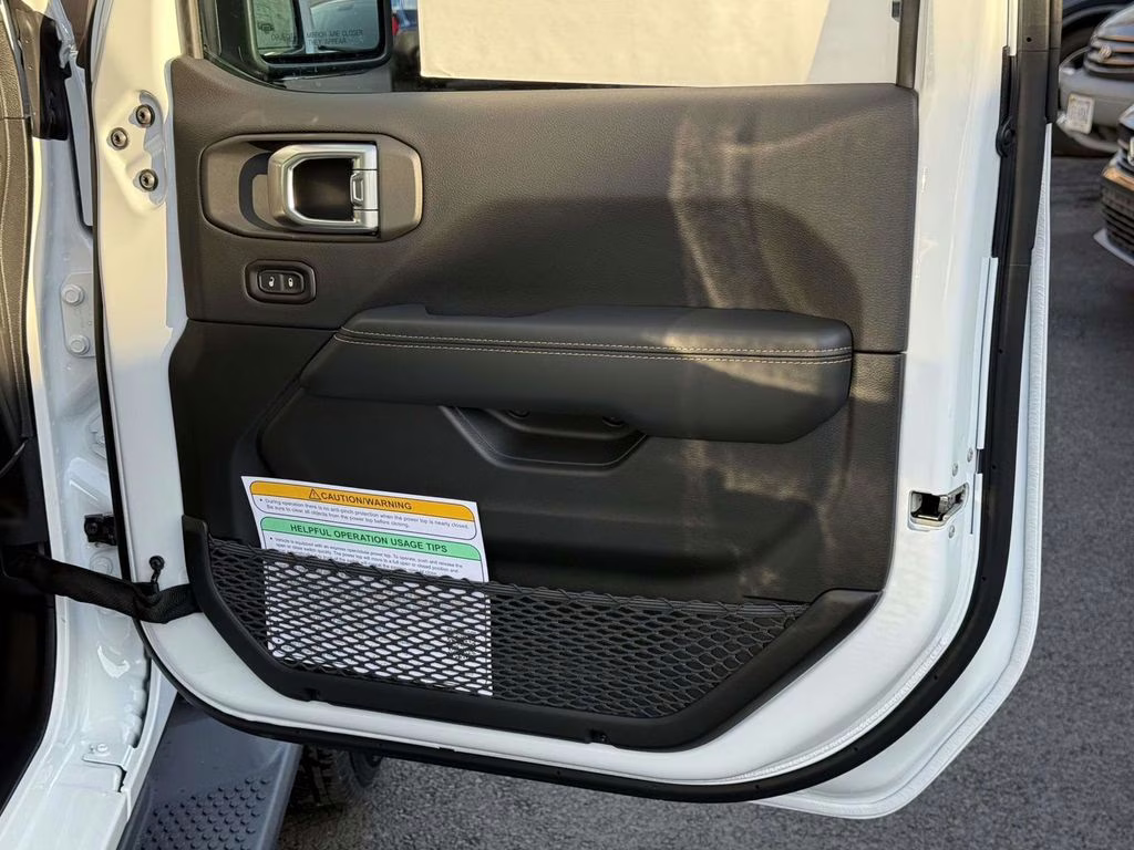 2026 Bright White Clearcoat Jeep Wrangler Sahara 4X4 SUV