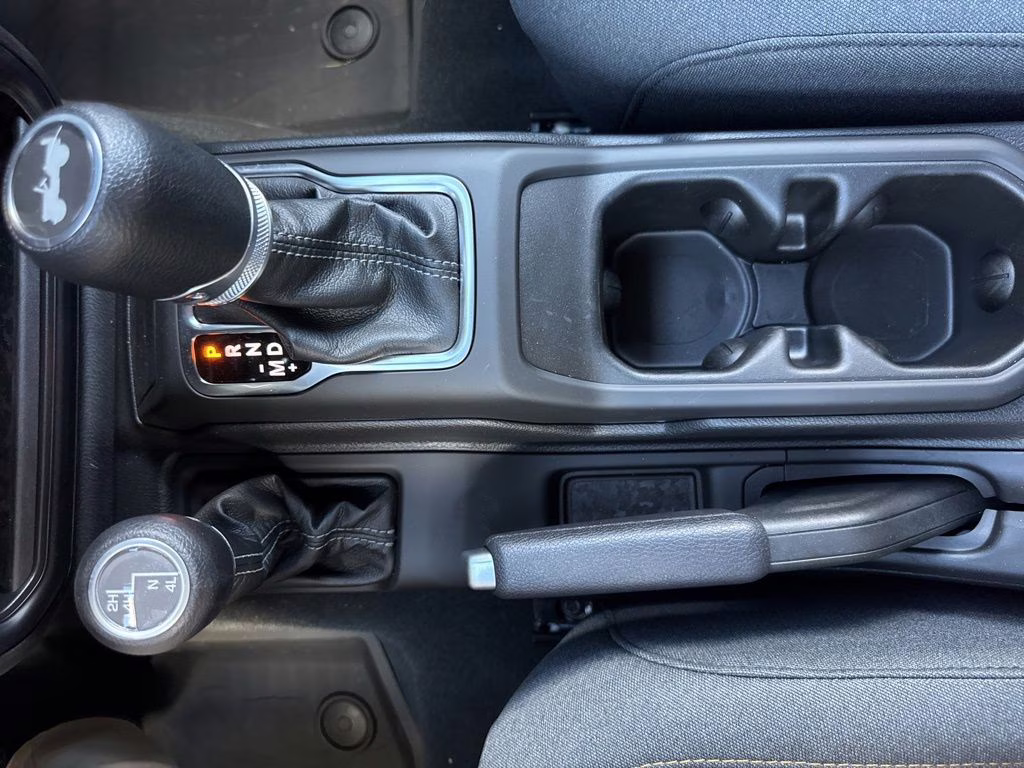 2024 Bright White Clearcoat Jeep Wrangler Sahara 4X4 SUV