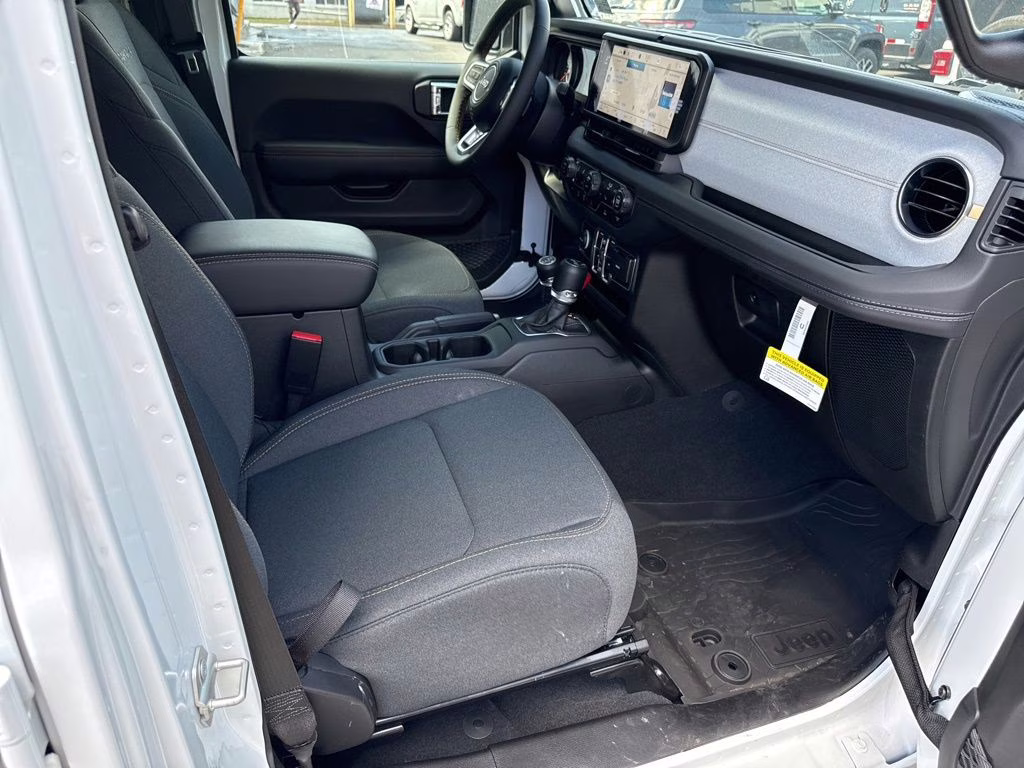 2024 Bright White Clearcoat Jeep Wrangler Sahara 4X4 SUV