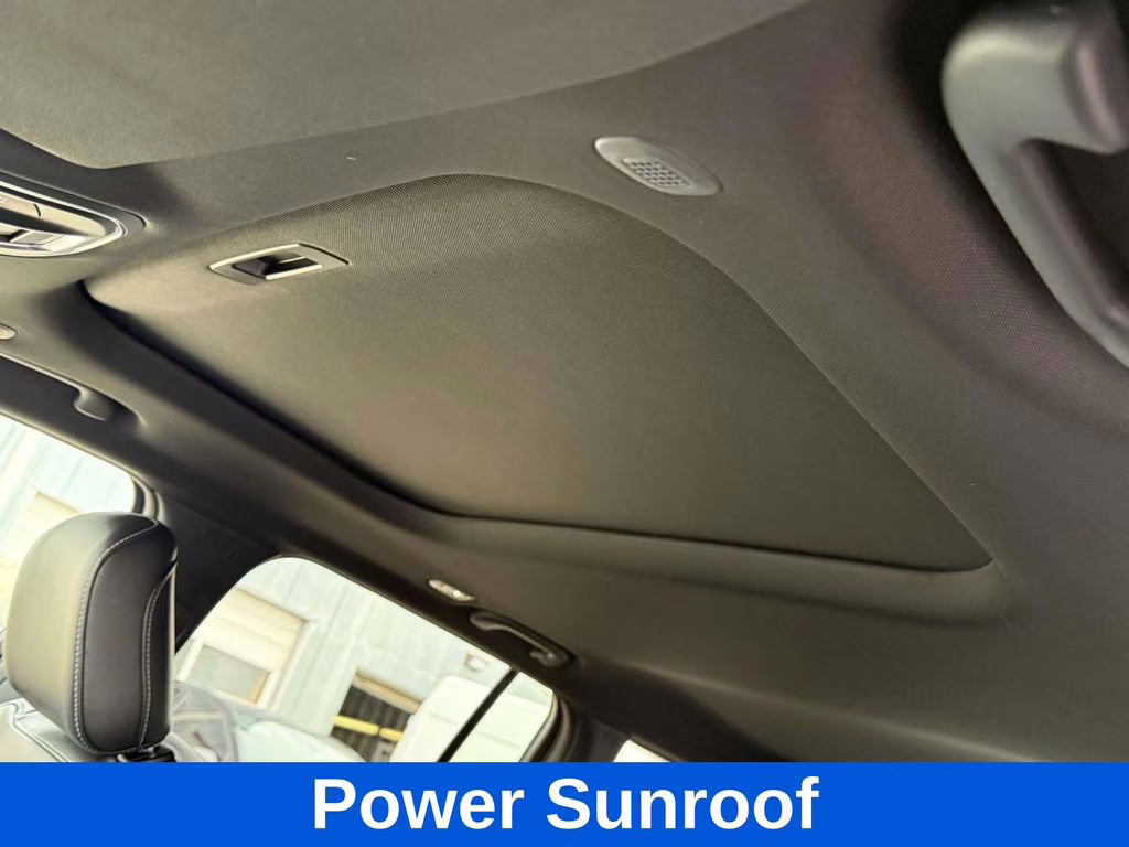 2025 Baltic Gray Metallic Clearcoat Jeep Grand Cherokee Altitude X 4X4 SUV