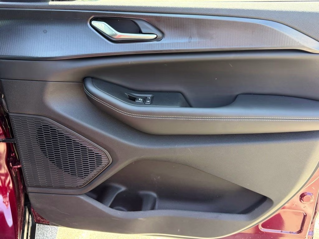 2025 Velvet Red Pearlcoat Jeep Grand Cherokee Altitude X 4X4 SUV