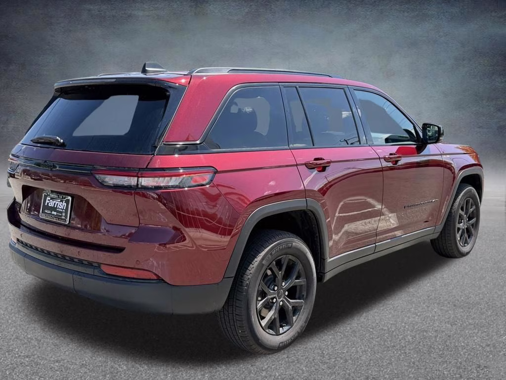 2025 Velvet Red Pearlcoat Jeep Grand Cherokee Altitude X 4X4 SUV