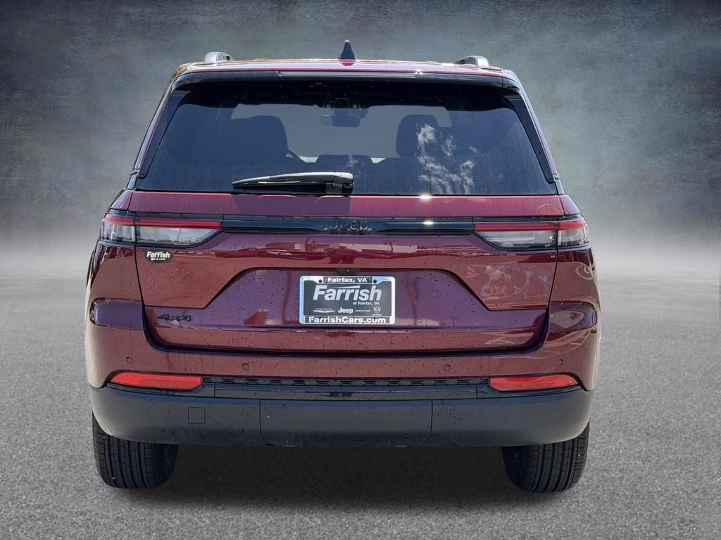 2025 Velvet Red Pearlcoat Jeep Grand Cherokee Altitude X 4X4 SUV