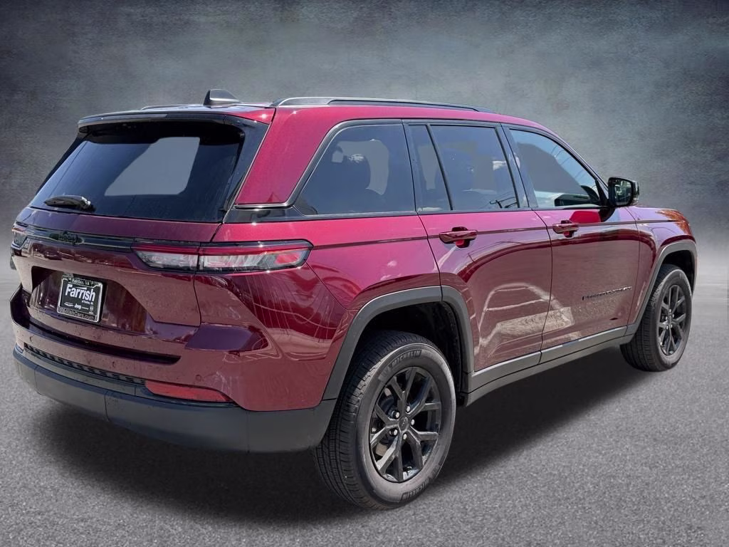 2025 Velvet Red Pearlcoat Jeep Grand Cherokee Altitude X 4X4 SUV