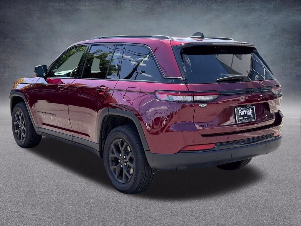 2025 Velvet Red Pearlcoat Jeep Grand Cherokee Altitude X 4X4 SUV
