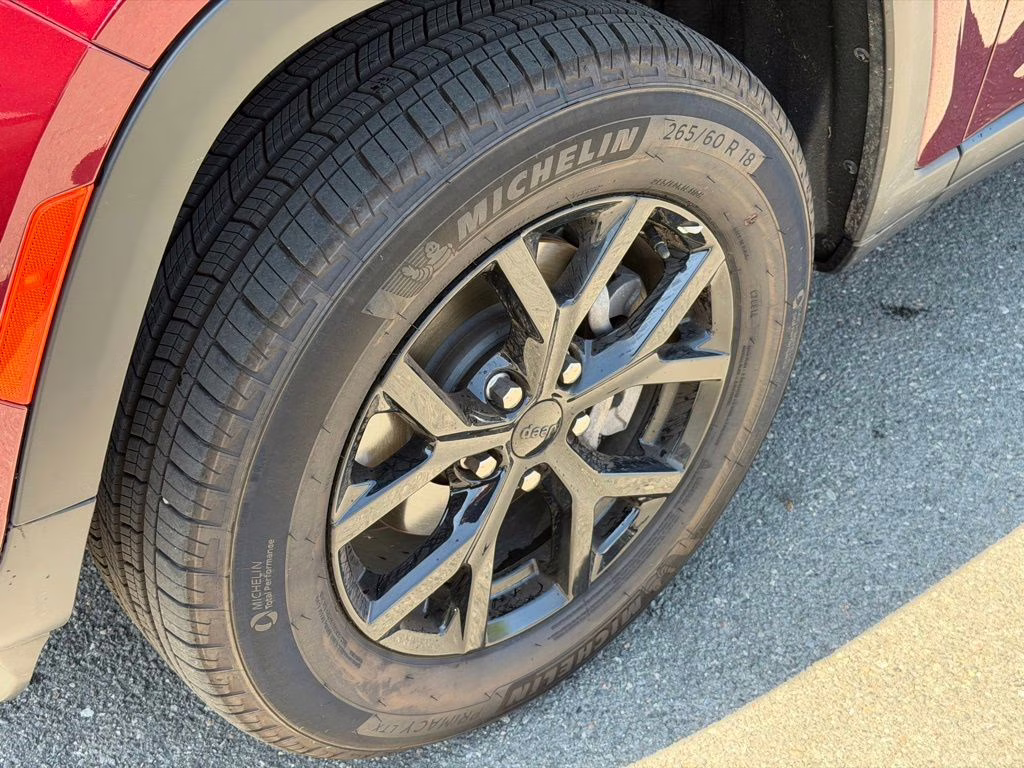 2025 Velvet Red Pearlcoat Jeep Grand Cherokee Altitude X 4X4 SUV