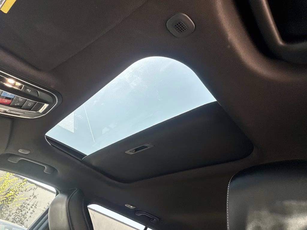 2025 Diamond Black Crystal Pearlcoat Jeep Grand Cherokee Altitude X 4X4 SUV