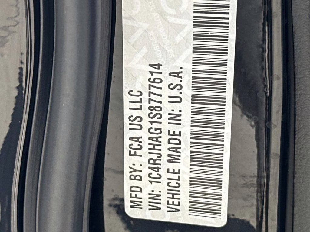 2025 Diamond Black Crystal Pearlcoat Jeep Grand Cherokee Altitude X 4X4 SUV