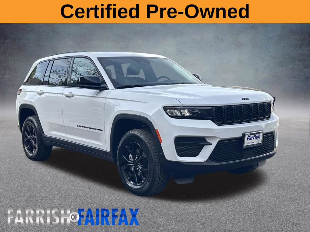 2025 Bright White Clearcoat Jeep Grand Cherokee Altitude X 4X4 SUV