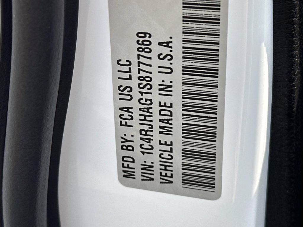 2025 Bright White Clearcoat Jeep Grand Cherokee Altitude X 4X4 SUV