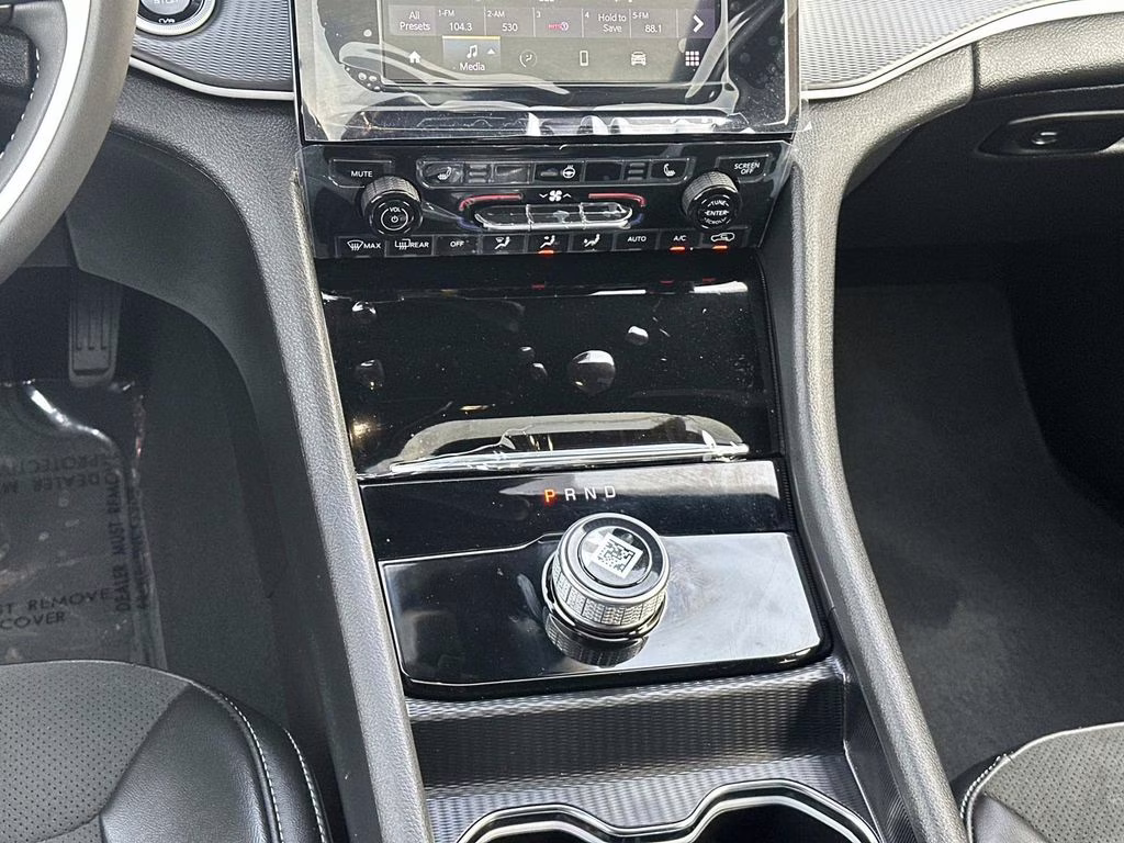 2025 Bright White Clearcoat Jeep Grand Cherokee Altitude X 4X4 SUV