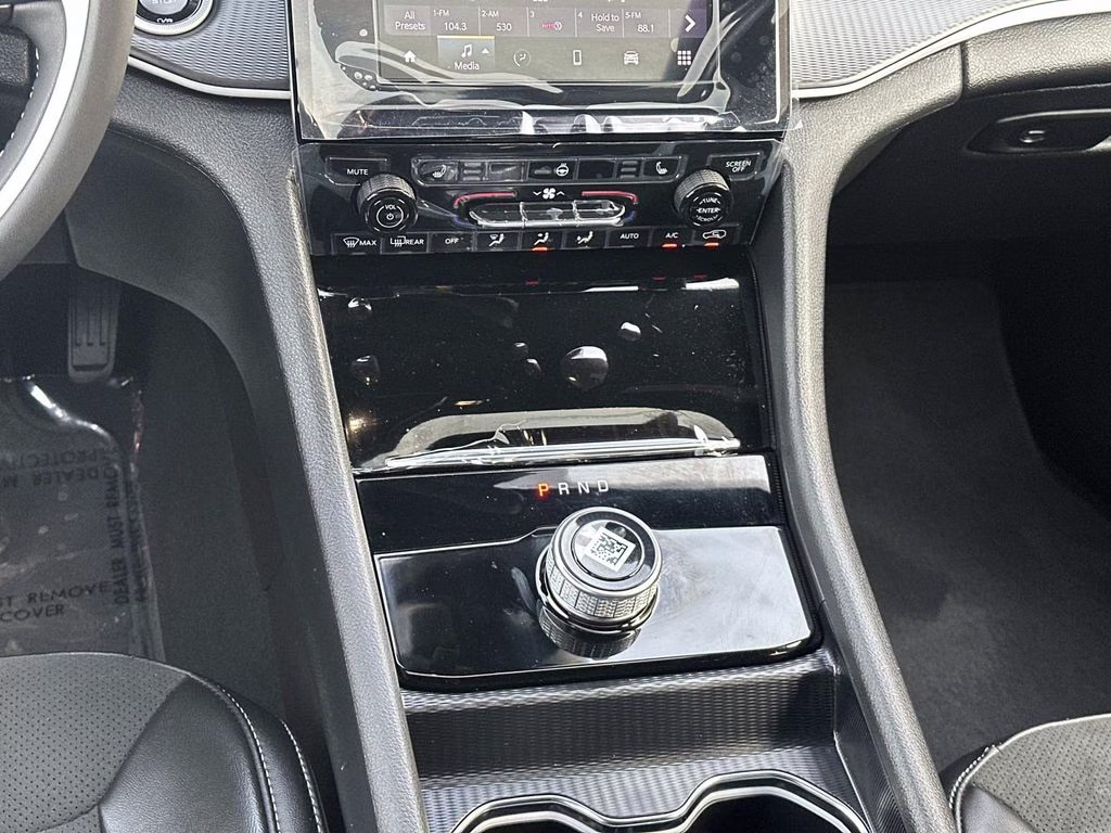 2025 Bright White Clearcoat Jeep Grand Cherokee Altitude X 4X4 SUV