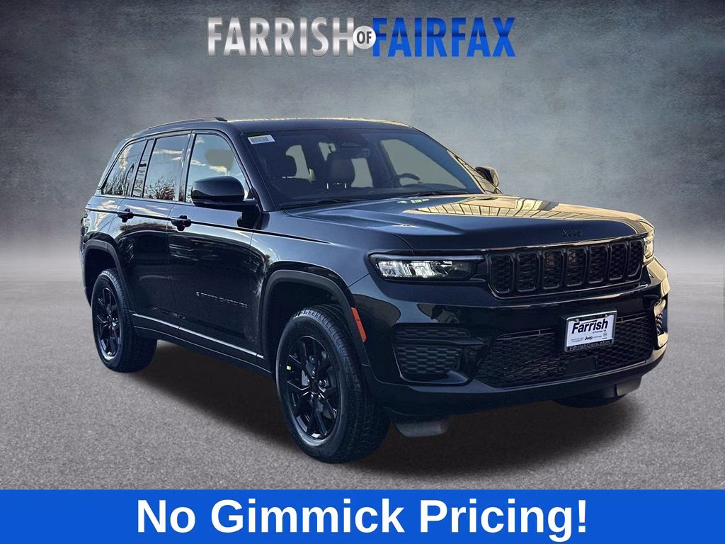 2025 Diamond Black Crystal Pearlcoat Jeep Grand Cherokee Altitude X 4X4 SUV