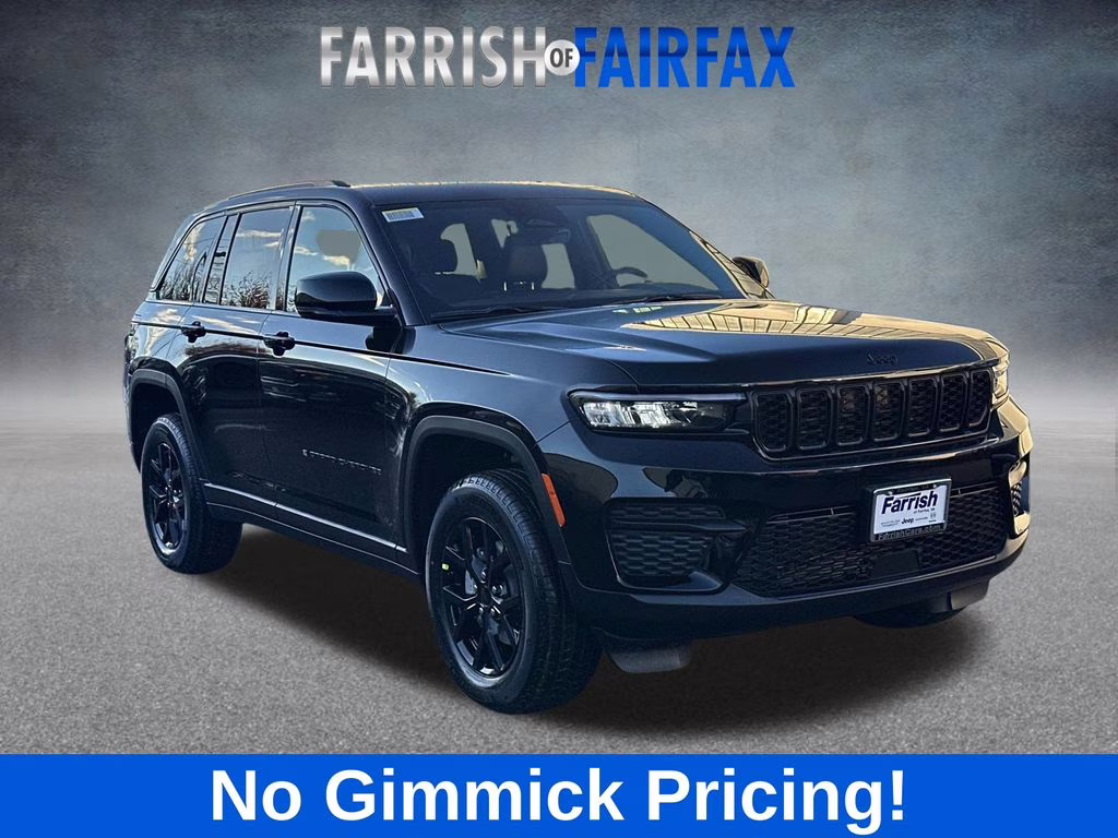 2025 Diamond Black Crystal Pearlcoat Jeep Grand Cherokee Altitude X 4X4 SUV