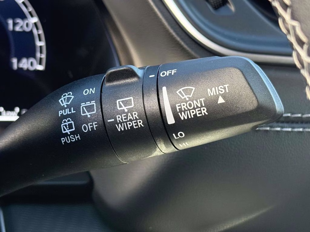 2025 Baltic Gray Metallic Clearcoat Jeep Grand Cherokee Altitude X 4X4 SUV