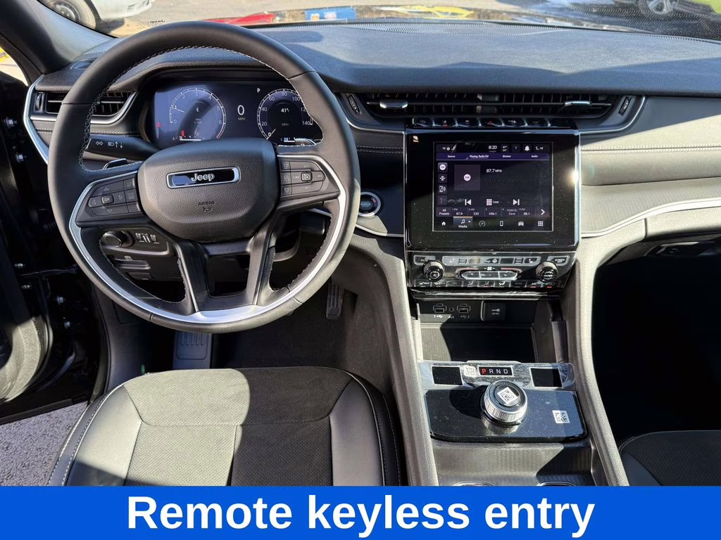 2025 Diamond Black Crystal Pearlcoat Jeep Grand Cherokee Altitude X 4X4 SUV