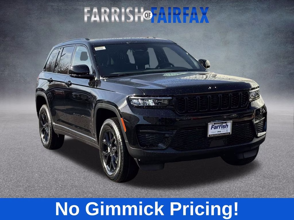 2025 Diamond Black Crystal Pearlcoat Jeep Grand Cherokee Altitude X 4X4 SUV
