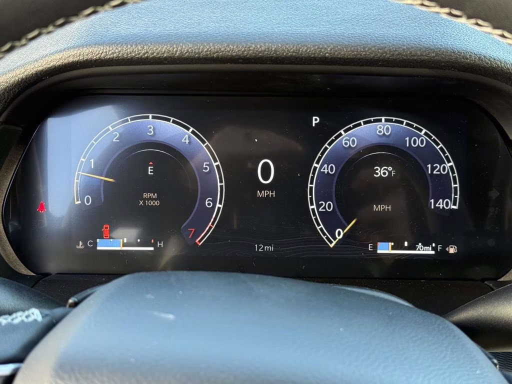 2025 Diamond Black Crystal Pearlcoat Jeep Grand Cherokee Altitude X 4X4 SUV