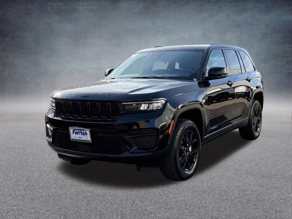 2025 Diamond Black Crystal Pearlcoat Jeep Grand Cherokee Altitude X 4X4 SUV