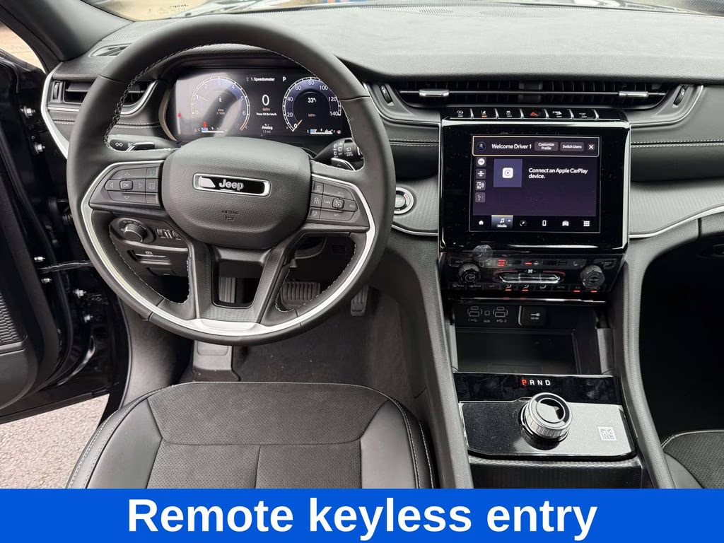 2025 Diamond Black Crystal Pearlcoat Jeep Grand Cherokee Altitude X 4X4 SUV