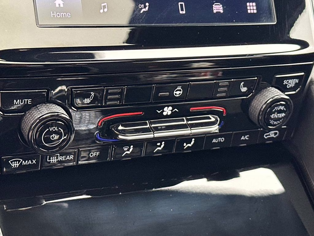 2025 Baltic Gray Metallic Clearcoat Jeep Grand Cherokee Altitude X 4X4 SUV