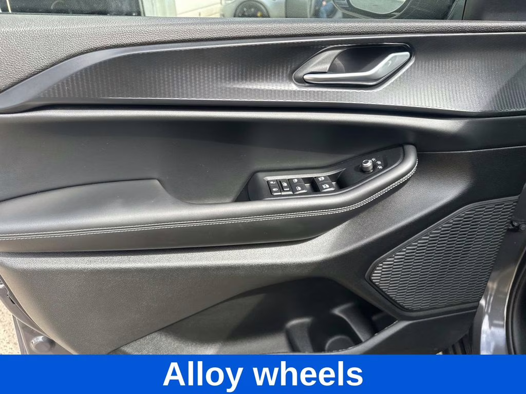 2025 Baltic Gray Metallic CC Jeep Grand Cherokee Altitude X 4X4 SUV