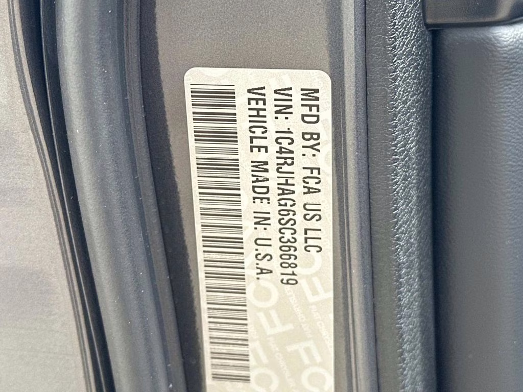 2025 Baltic Gray Metallic CC Jeep Grand Cherokee Altitude X 4X4 SUV