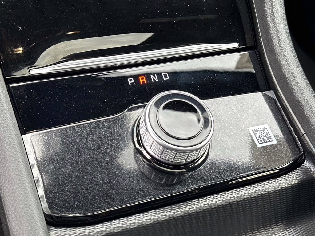 2025 Bright White Clearcoat Jeep Grand Cherokee Altitude X 4X4 SUV