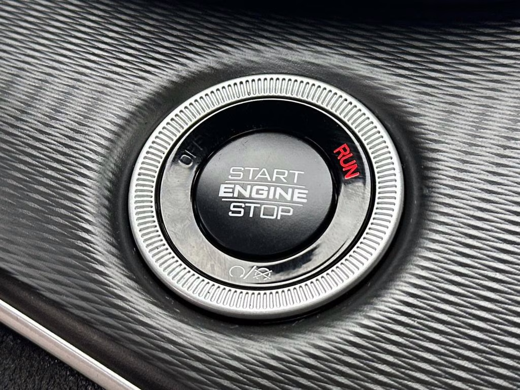 2025 Bright White Clearcoat Jeep Grand Cherokee Altitude X 4X4 SUV