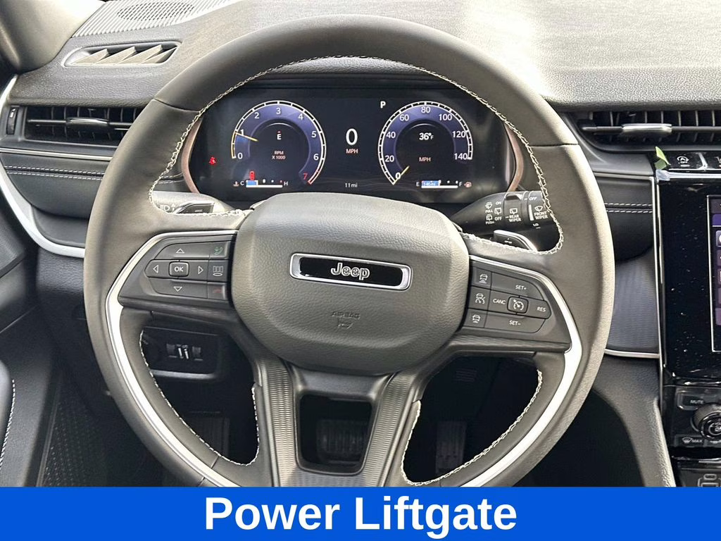 2025 Diamond Black Crystal Pearlcoat Jeep Grand Cherokee Altitude X 4X4 SUV