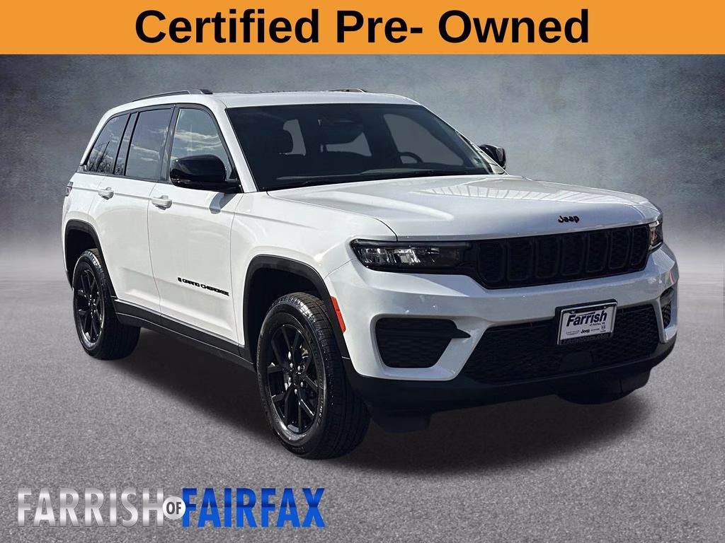 2025 Bright White Clearcoat Jeep Grand Cherokee Altitude X 4X4 SUV