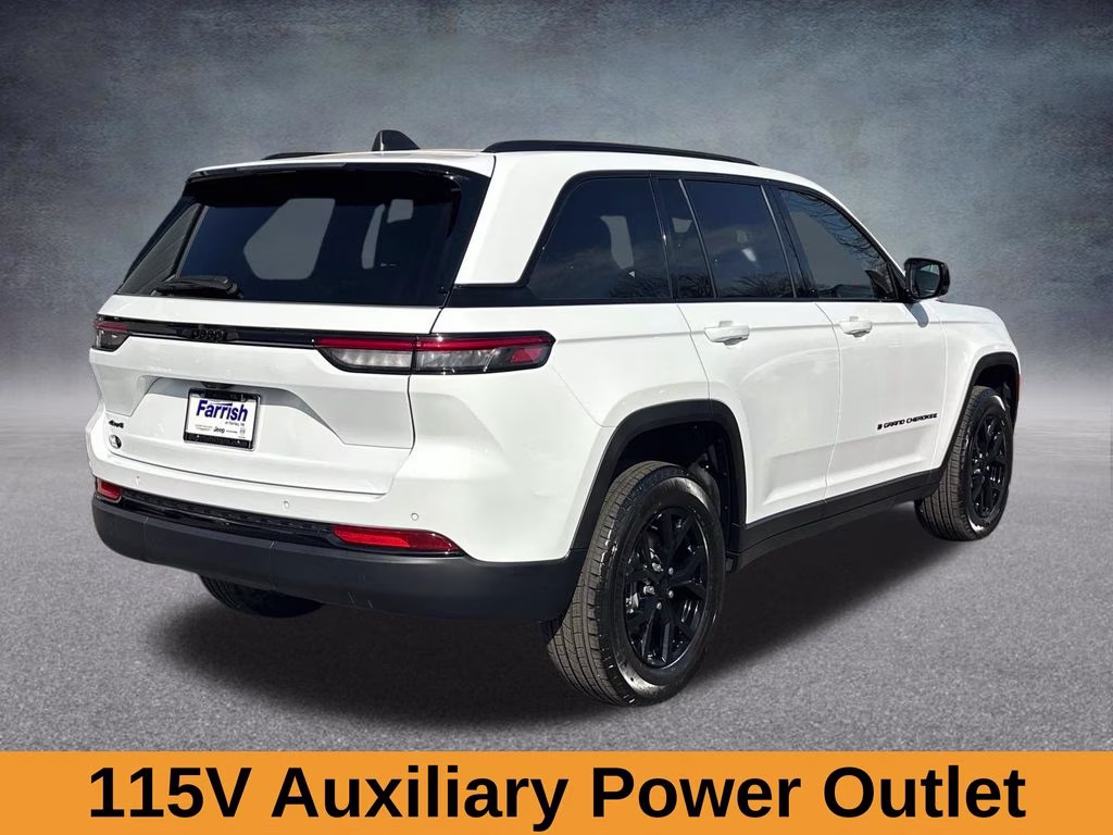 2025 Bright White Clearcoat Jeep Grand Cherokee Altitude X 4X4 SUV