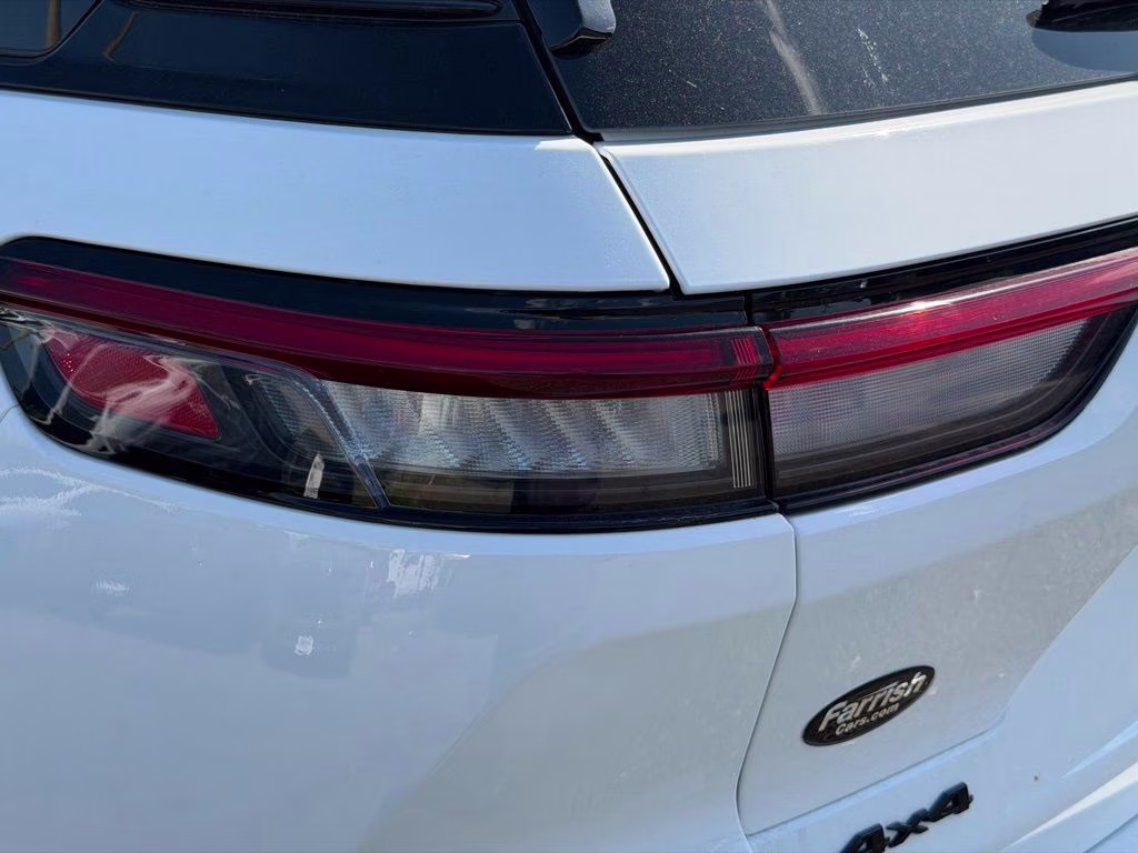 2025 Bright White Clearcoat Jeep Grand Cherokee Altitude X 4X4 SUV
