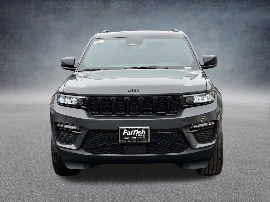 2025 Baltic Gray Metallic Clearcoat Jeep Grand Cherokee Limited 4X4 SUV