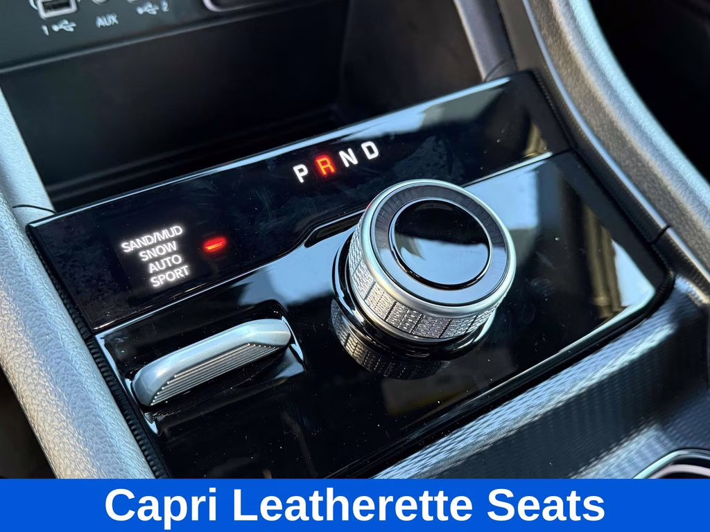 2025 Bright White Clearcoat Jeep Grand Cherokee Limited 4X4 SUV