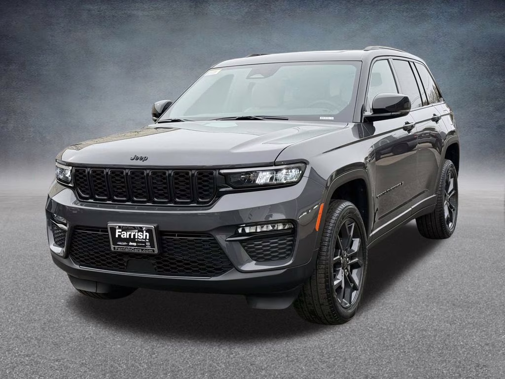 2025 Baltic Gray Metallic Clearcoat Jeep Grand Cherokee Limited 4X4 SUV