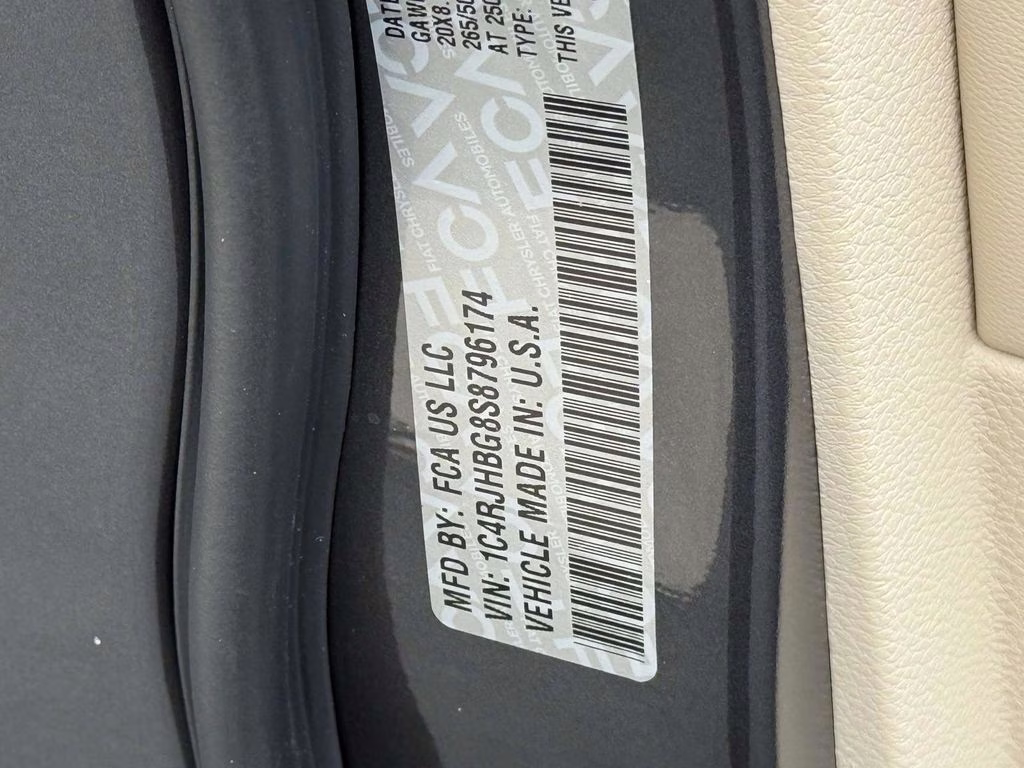 2025 Baltic Gray Metallic Clearcoat Jeep Grand Cherokee Limited 4X4 SUV