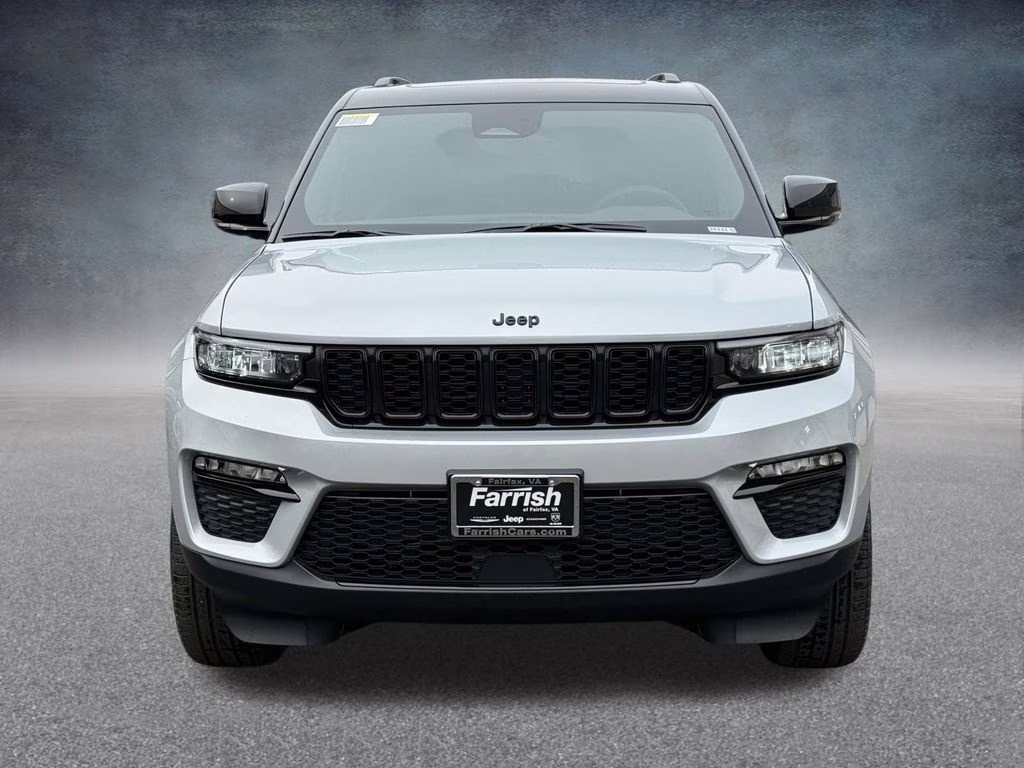 2025 Silver Zynith Jeep Grand Cherokee Limited 4X4 SUV