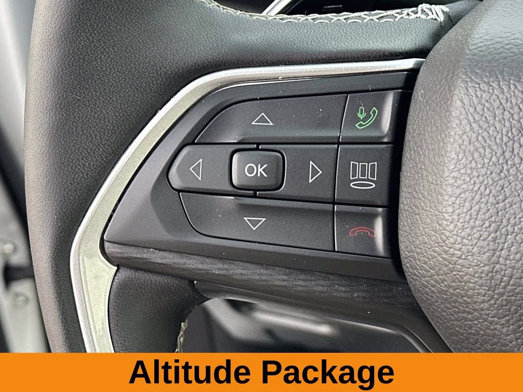 2025 Bright White Clearcoat Jeep Grand Cherokee L Altitude X 4X4 SUV