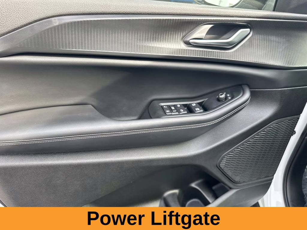 2025 Bright White Clearcoat Jeep Grand Cherokee L Altitude X 4X4 SUV
