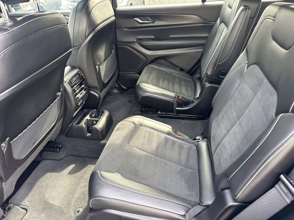 2025 Bright White Clearcoat Jeep Grand Cherokee L Altitude X 4X4 SUV