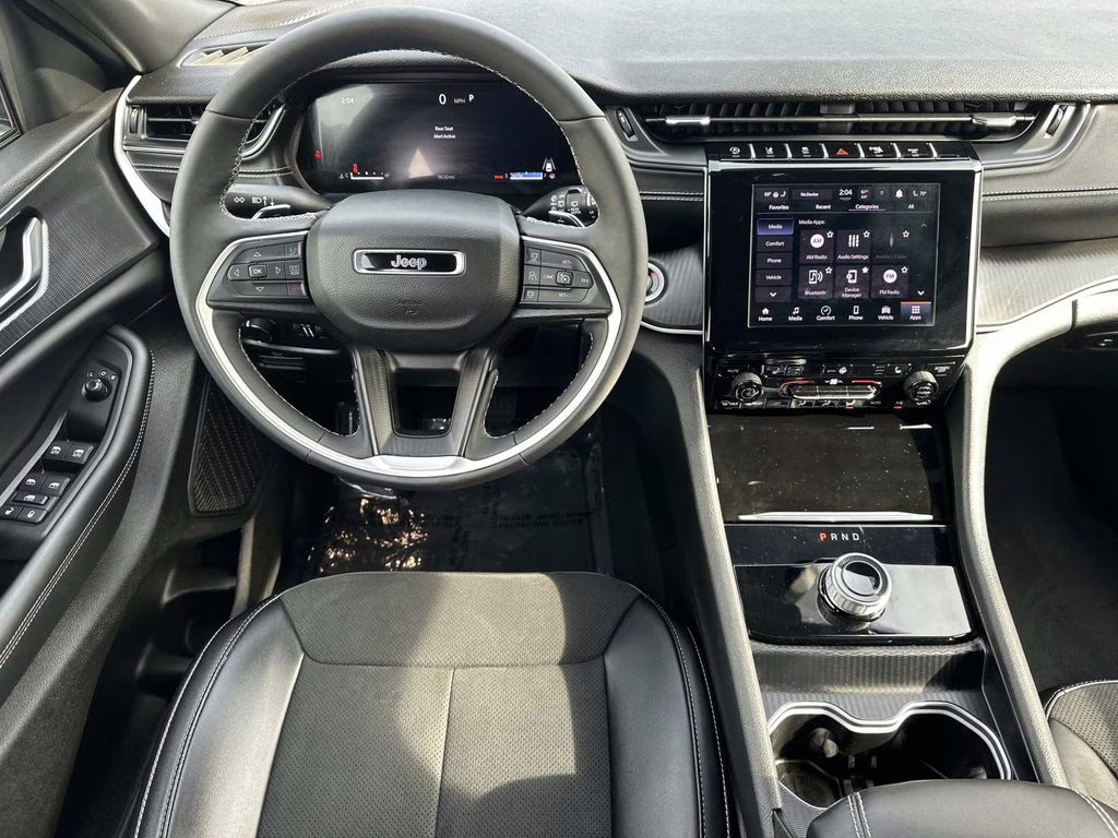 2025 Bright White Clearcoat Jeep Grand Cherokee L Altitude X 4X4 SUV