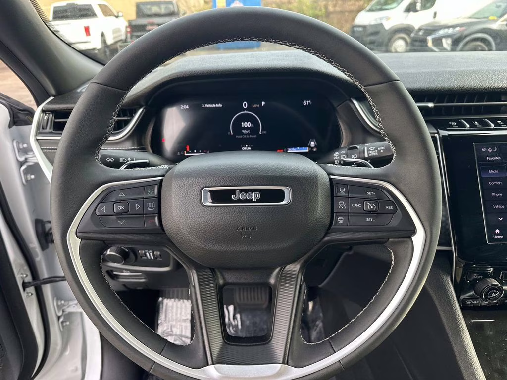 2025 Bright White Clearcoat Jeep Grand Cherokee L Altitude X 4X4 SUV