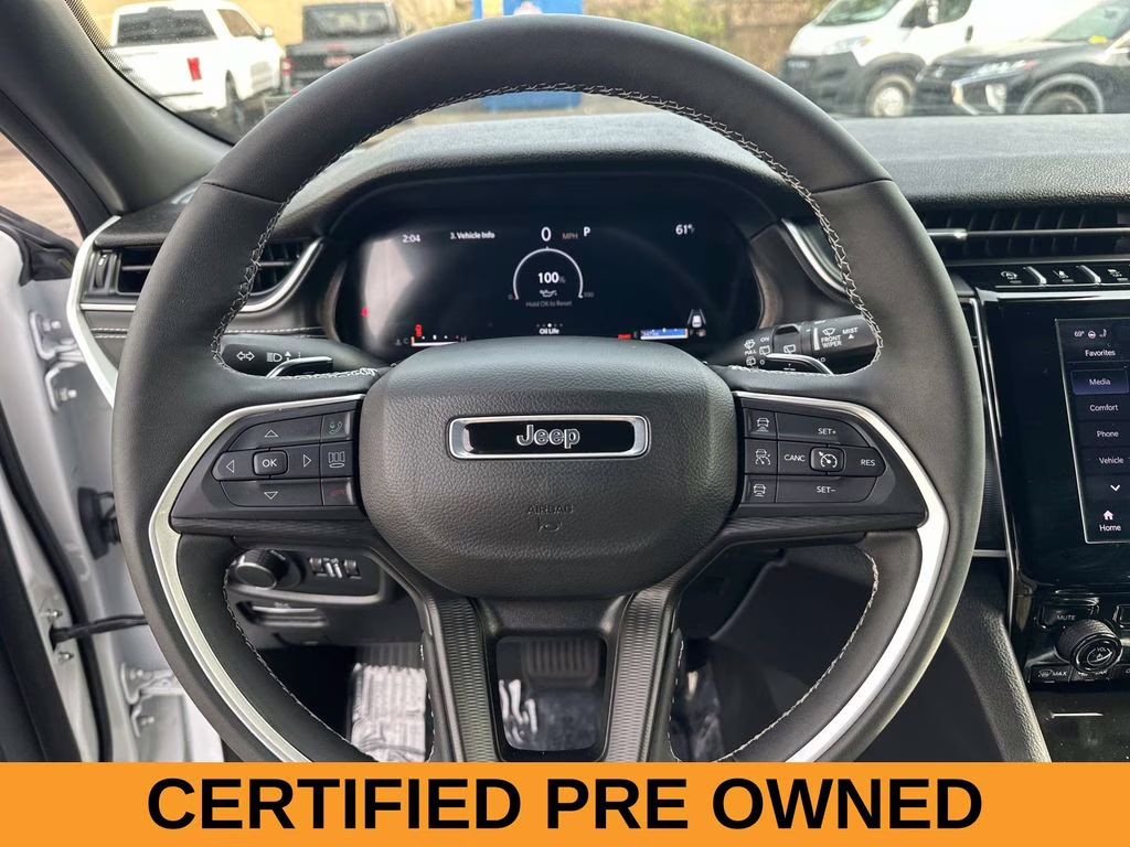 2025 Bright White Clearcoat Jeep Grand Cherokee L Altitude X 4X4 SUV