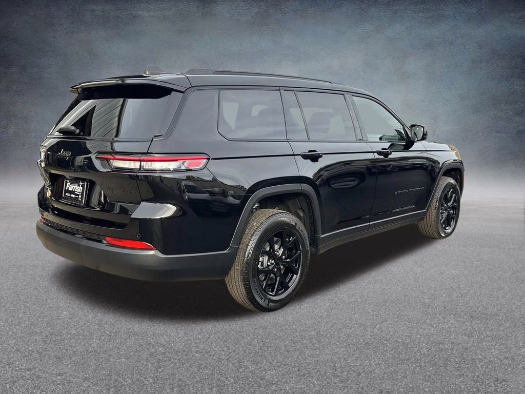 2025 Diamond Black Crystal Pearlcoat Jeep Grand Cherokee L Altitude X 4X4 SUV